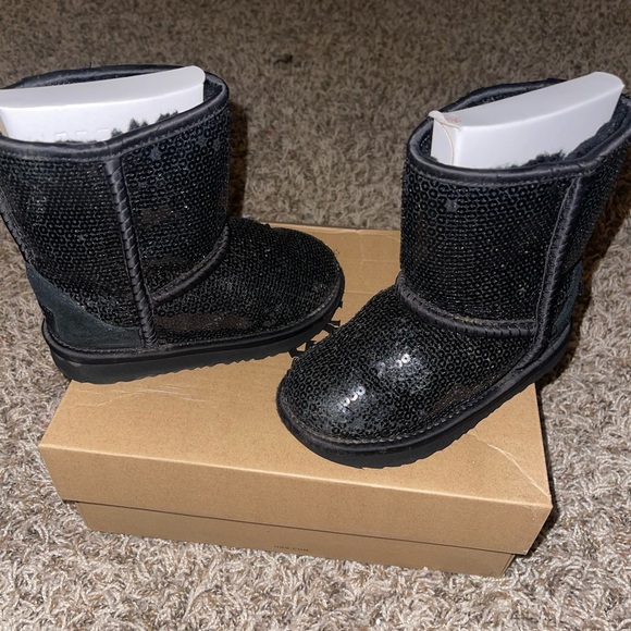 Ugg Classic Sequin Boots - Picture 3 of 4